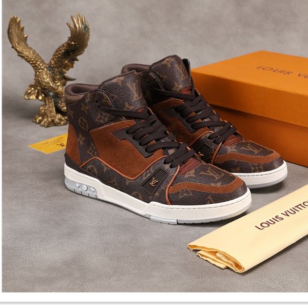 083 men's designer casual sports shoes, luxury trendy travel casual shoes, sports shoes. fast delivery in original box packaging, Black
083 men's designer casual sports shoes, luxury trendy travel casual shoes, sports shoes. fast delivery in original box packaging, Black