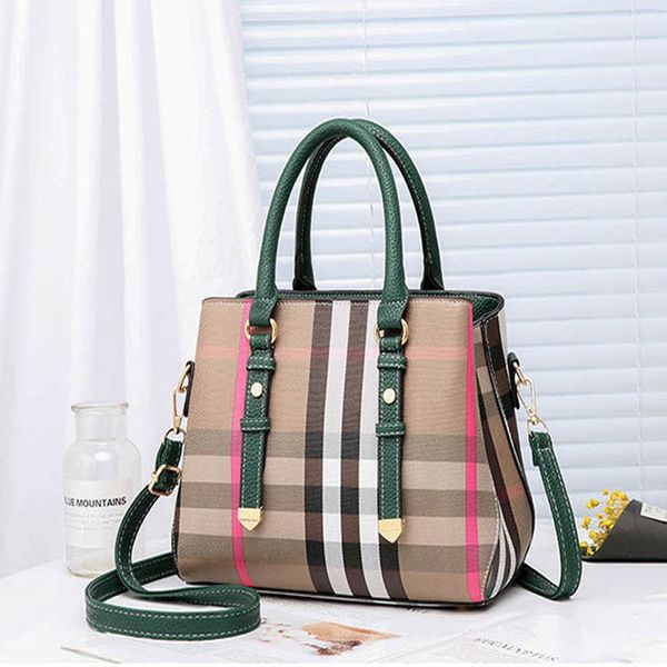 new 2020 england style bags fashion totes ladies single zipper handbags women pu leather designer wallet lady 0709 
new 2020 england style bags fashion totes ladies single zipper handbags women pu leather designer wallet lady 0709