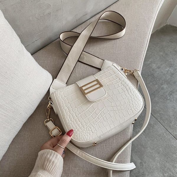2 shoulder strap stone pattern shoulder small square bag women new fashion wide strap lady bag casual diagonal girl
2 shoulder strap stone pattern shoulder small square bag women new fashion wide strap lady bag casual diagonal girl