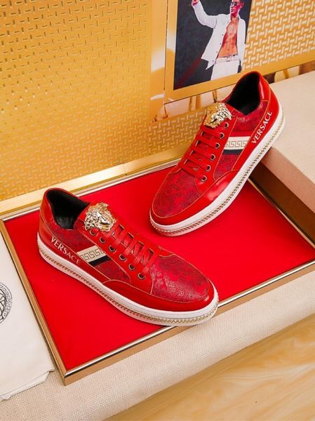 2019x new men's tide shoes, casual sports, versatile leather low-shoes, original packaging shoe box delivery 38-44, Black
2019x new men's tide shoes, casual sports, versatile leather low-shoes, original packaging shoe box delivery 38-44, Black