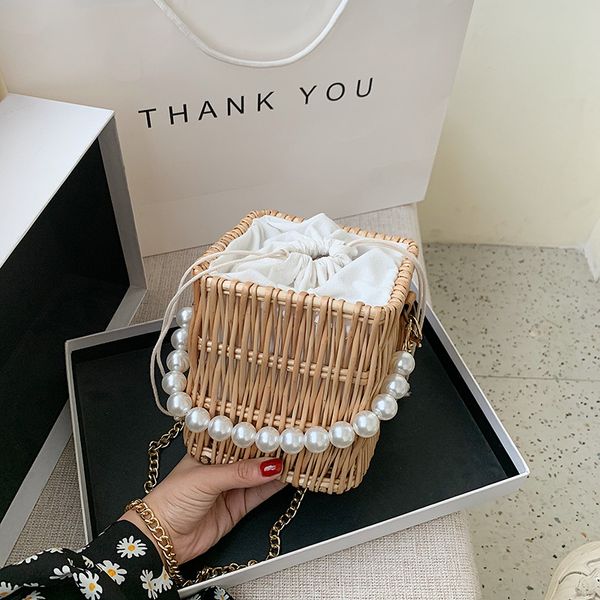 pearl hand-woven straw tote bag 2020 summer beach vacation travel packages creative rattan bag handbag handmade bolsas femonina
pearl hand-woven straw tote bag 2020 summer beach vacation travel packages creative rattan bag handbag handmade bolsas femonina
