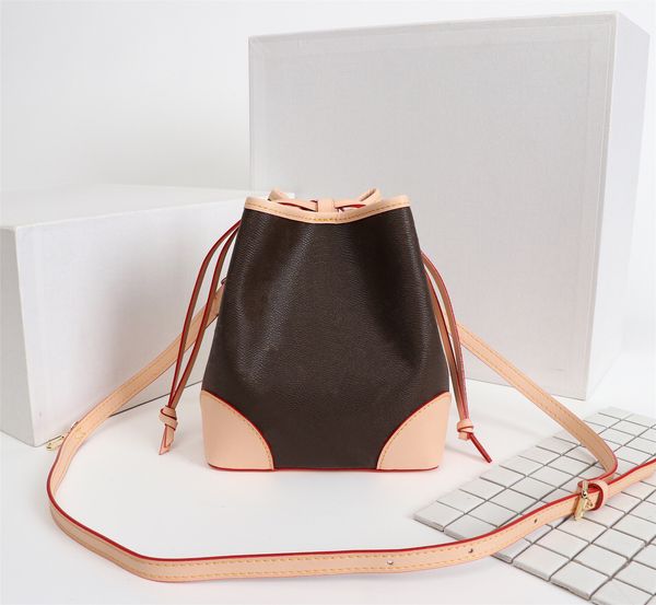 original fashion designer luxury handbags purses drawstring bucket bag women brand classic style genuine leather shoulder bags
original fashion designer luxury handbags purses drawstring bucket bag women brand classic style genuine leather shoulder bags