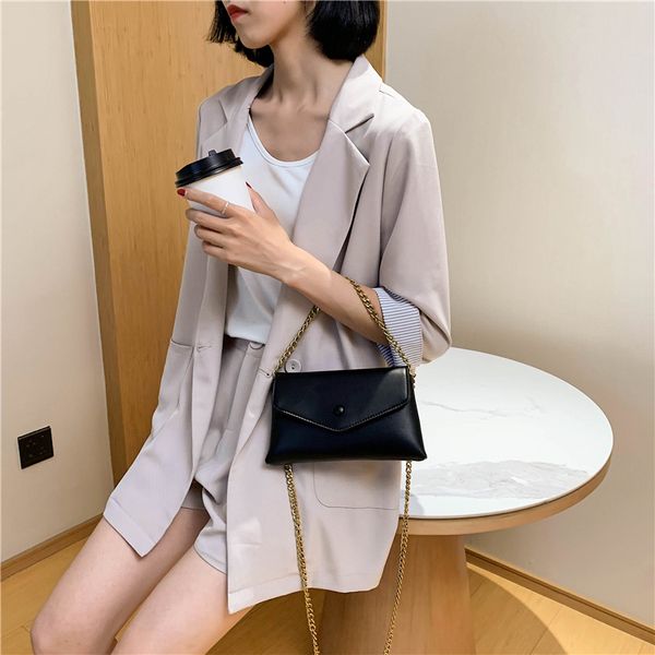 women vintage chains messenger bag pu leather handbag daily clutch envelope cover hasp female fashion handbag brand designer bag
women vintage chains messenger bag pu leather handbag daily clutch envelope cover hasp female fashion handbag brand designer bag