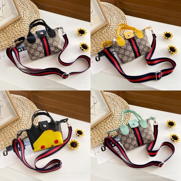 mini kids straw summer beach handbag children shoulder messenger bags ribbon bow fruit small baby girl birthday gift cx200716#291, Black
mini kids straw summer beach handbag children shoulder messenger bags ribbon bow fruit small baby girl birthday gift cx200716#291, Black