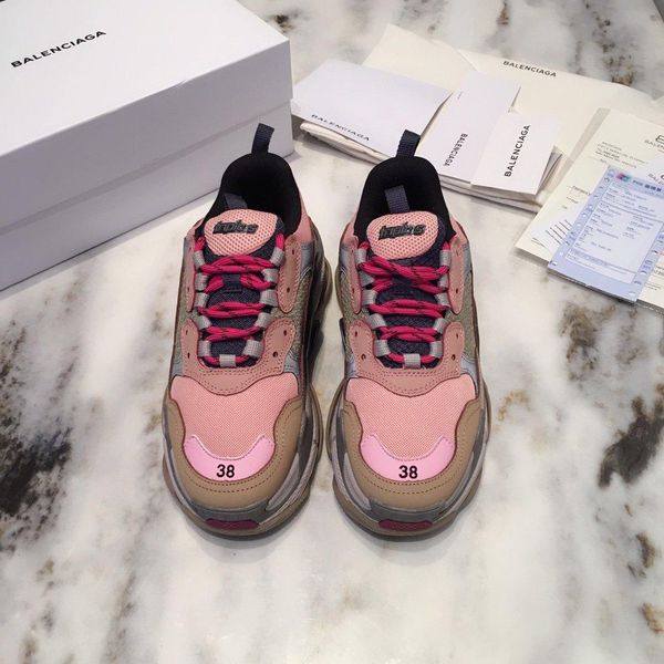 2020xv mens designer shoes running sneakers monogram flowers rubber outsole casual sneakers mens jogging shoelaces original box packaging, Black
2020xv mens designer shoes running sneakers monogram flowers rubber outsole casual sneakers mens jogging shoelaces original box packaging, Black