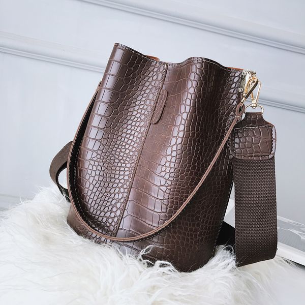 vintage leather stone pattern crossbody bags for women 2020 new shoulder bag fashion handbags and purses zipper bucket bags
vintage leather stone pattern crossbody bags for women 2020 new shoulder bag fashion handbags and purses zipper bucket bags