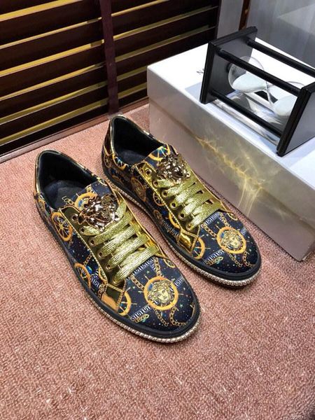 2020x luxury fashion men's shoes low-lace-up embroidered medusa sneakers, high-quality casual wild outdoor shoes, size: 38-45, Black
2020x luxury fashion men's shoes low-lace-up embroidered medusa sneakers, high-quality casual wild outdoor shoes, size: 38-45, Black
