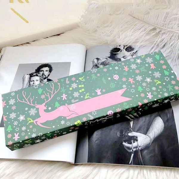 12 piece suit bullet style lipstick no discoloration charming lip stick 12 color codes lipstick set attractive makeup tool non-irritancy
12 piece suit bullet style lipstick no discoloration charming lip stick 12 color codes lipstick set attractive makeup tool non-irritancy