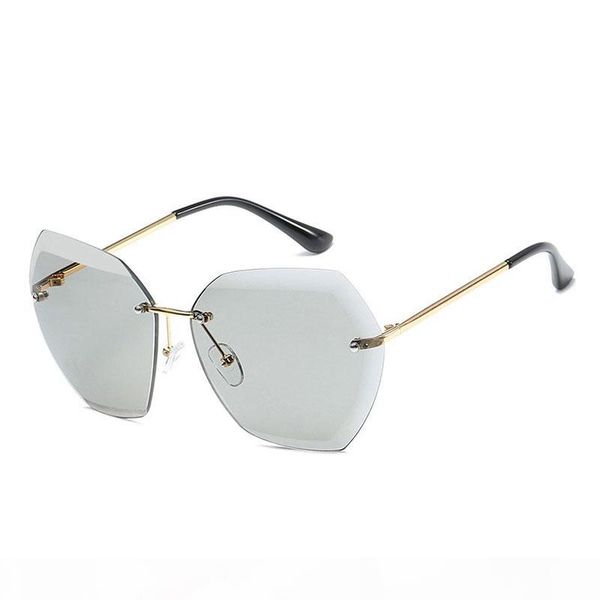 2020 new brand fashion designer rimless sunglasses women oversized vintage sun glasses for travel p fashion female eyewear retro uv400, White;black
2020 new brand fashion designer rimless sunglasses women oversized vintage sun glasses for travel p fashion female eyewear retro uv400, White;black