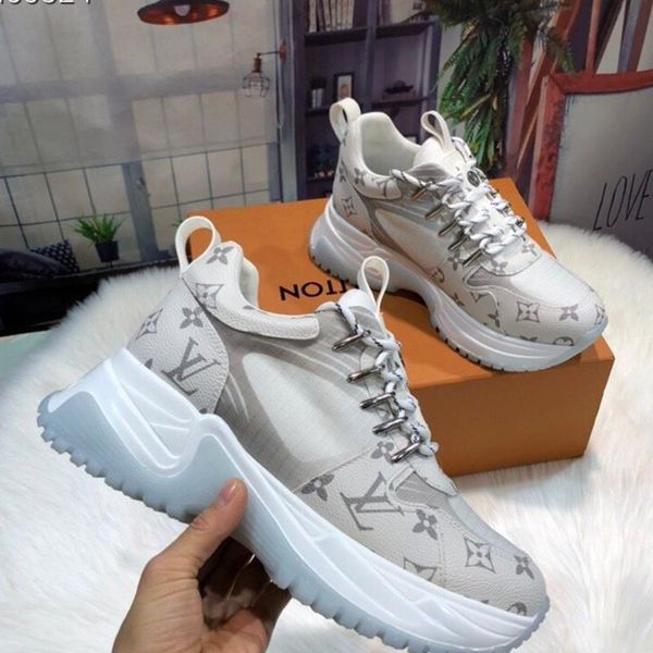 247 new designer luxury women's casual fashion shoes, women's outdoor casual shoes, high-quality materials, with original box, Black 
247 new designer luxury women's casual fashion shoes, women's outdoor casual shoes, high-quality materials, with original box, Black