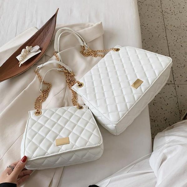 lattice large tote bag 2020 fashion new leather women's designer handbag high capacity chain shoulder messenger bag
lattice large tote bag 2020 fashion new leather women's designer handbag high capacity chain shoulder messenger bag