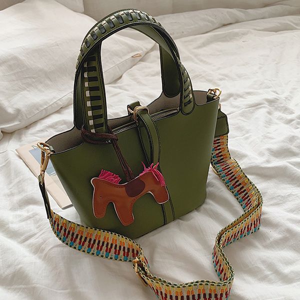 designer bag designer shoulder bags purses fashion bucket bag child mother package tide single shoulder bag pu leather large capacity
designer bag designer shoulder bags purses fashion bucket bag child mother package tide single shoulder bag pu leather large capacity