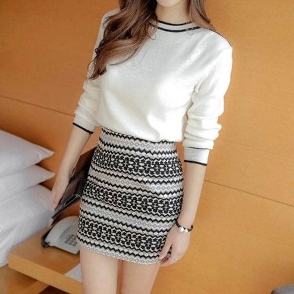 2020 autumn new korean-style commuter slim knitted round dresssweater dress neck long sleeve sweater women's hip dress two-piece set, White;black
2020 autumn new korean-style commuter slim knitted round dresssweater dress neck long sleeve sweater women's hip dress two-piece set, White;black
