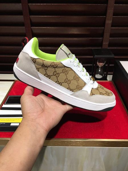 2020-2019g custom tide brand leather men's casual sports shoes, fashion wild low-shoes, original packaging shoe box, size: 38-44
2020-2019g custom tide brand leather men's casual sports shoes, fashion wild low-shoes, original packaging shoe box, size: 38-44
