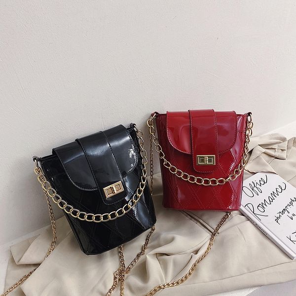 online red women 2020 new fashion ins super fire chain red small small bag fashion bucket messenger bag
online red women 2020 new fashion ins super fire chain red small small bag fashion bucket messenger bag