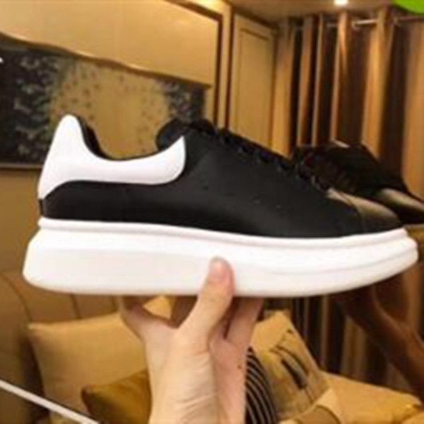 chaussures de designer pour enfants casual sneakers new personality white leather sneaker walking red bottom shoes mules designer femmes, Black
chaussures de designer pour enfants casual sneakers new personality white leather sneaker walking red bottom shoes mules designer femmes, Black