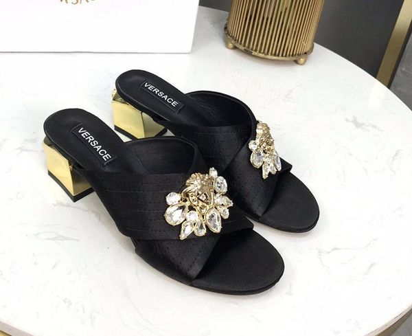 famous designer barocco high-quality high-heeled shoes comfortable and breathable leather designer shoes
famous designer barocco high-quality high-heeled shoes comfortable and breathable leather designer shoes