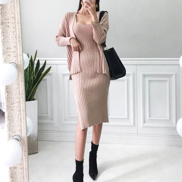 2020 new winter women's casual long sleeved cardigan + suspenders sweater vest dress two piece runway dress suit, White
2020 new winter women's casual long sleeved cardigan + suspenders sweater vest dress two piece runway dress suit, White