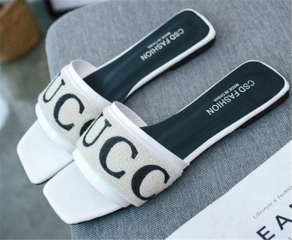 women designer slippers new fashion letter flattened bottom outdoor womens designers white black colors luxury slippers famous quality cn07
women designer slippers new fashion letter flattened bottom outdoor womens designers white black colors luxury slippers famous quality cn07
