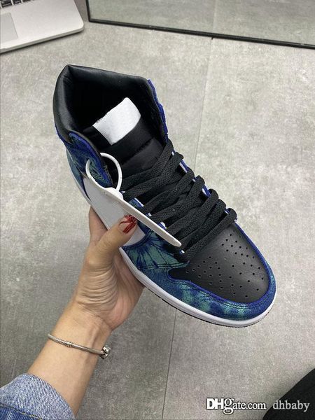 hottest обувь air aauthentic 1 high og retro wmns tie-dye баскетбол aurora green женщина мужчина спорт кроссовки cd0461-100 с коробкой
hottest обувь air aauthentic 1 high og retro wmns tie-dye баскетбол aurora green женщина мужчина спорт кроссовки cd0461-100 с коробкой
