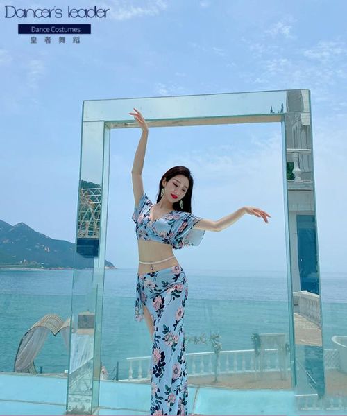 summer 2020 new belly dance suit printed oriental dance clothes beginner practice clothes women, Black;red
summer 2020 new belly dance suit printed oriental dance clothes beginner practice clothes women, Black;red