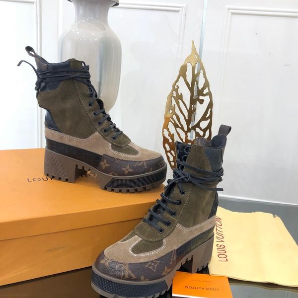 new8 high-end ladies high-heeled boots fashion platform martin boots leather ladies motorcycle boots original box packaging fast delivery, Black
new8 high-end ladies high-heeled boots fashion platform martin boots leather ladies motorcycle boots original box packaging fast delivery, Black