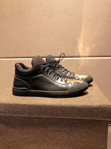 2020 luxury large size comfortable and breathable high-casual men's short boots, high-quality fashionable wild lace-up sneakers, 38, Black
2020 luxury large size comfortable and breathable high-casual men's short boots, high-quality fashionable wild lace-up sneakers, 38, Black