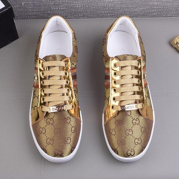 men 's shoes comfortable outdoor walking footwears lace -up plus size low sports men shoes luxury sneakers zapatillas, Black 
men 's shoes comfortable outdoor walking footwears lace -up plus size low sports men shoes luxury sneakers zapatillas, Black