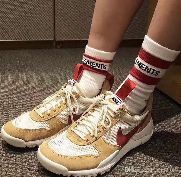 18ss vetements basketball socks red stripe white black cotton socks skateboard hip hop high street sports fashion midsocks hflswz004
18ss vetements basketball socks red stripe white black cotton socks skateboard hip hop high street sports fashion midsocks hflswz004