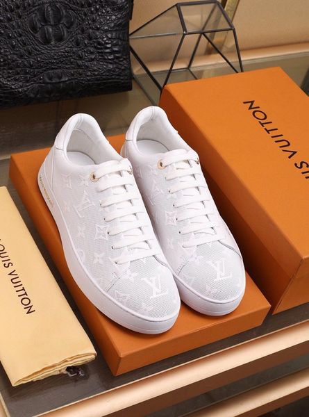 2019qw limited edition new fashion trend wild men's casual and comfortable shoes, walking shoes brand sports shoes, original box, Black
2019qw limited edition new fashion trend wild men's casual and comfortable shoes, walking shoes brand sports shoes, original box, Black