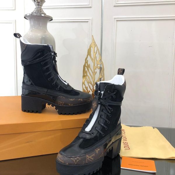 new17 high-end ladies high-heeled boots fashion platform martin boots leather ladies motorcycle boots original box packaging fast delivery, Black
new17 high-end ladies high-heeled boots fashion platform martin boots leather ladies motorcycle boots original box packaging fast delivery, Black