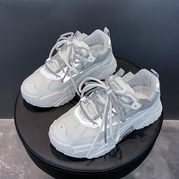reflective women sneakers mesh breathable platform running shoes outdoor non slip damping jogging sport shoes female trainers
reflective women sneakers mesh breathable platform running shoes outdoor non slip damping jogging sport shoes female trainers