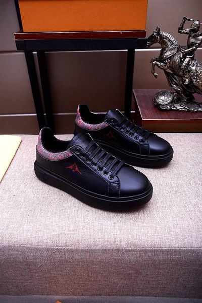 2020t limited custom leather thick-bottom embroidered low-casual men's tide shoes, fashionable lace up sneakers, size: 38-45, Black
2020t limited custom leather thick-bottom embroidered low-casual men's tide shoes, fashionable lace up sneakers, size: 38-45, Black