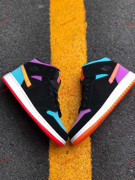 wholesale new style 1 i mandarin duck men basketball shoes 1s sports shoes sports outdoor training shoes xshfbcl size 36-45, Black
wholesale new style 1 i mandarin duck men basketball shoes 1s sports shoes sports outdoor training shoes xshfbcl size 36-45, Black