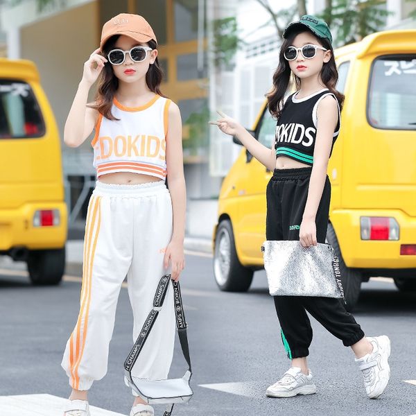 girl's big children's summer suit 2020 new girl's western style open navel vest vest two-piece suit sports leisure
girl's big children's summer suit 2020 new girl's western style open navel vest vest two-piece suit sports leisure