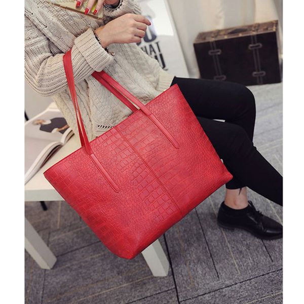 2020 big new women shoulder bags alligator ladies leather bags casual women zipper handbags famous brands totes black red colors
2020 big new women shoulder bags alligator ladies leather bags casual women zipper handbags famous brands totes black red colors
