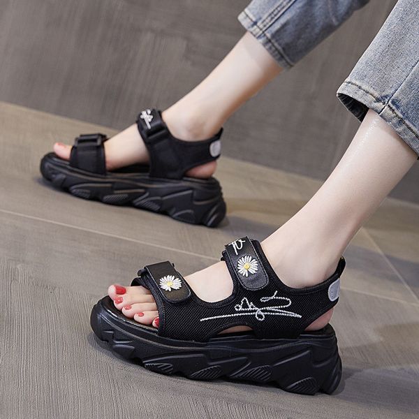 big size 35-43 women sandals fashion platform sandals white black female shoes summer student beach roman shoes tenis feminino
big size 35-43 women sandals fashion platform sandals white black female shoes summer student beach roman shoes tenis feminino