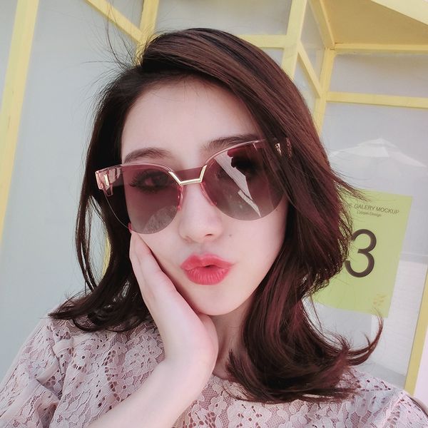2020 new fashion half-frame conjoined polarized women's fashion decorative sun sunglasses sun glasses, White;black
2020 new fashion half-frame conjoined polarized women's fashion decorative sun sunglasses sun glasses, White;black