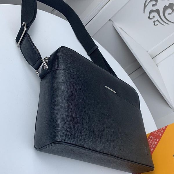new arrival simple style mens bag messenger bags vintage designer crossbody bags retro men formal shoulder bag bolso bandolera
new arrival simple style mens bag messenger bags vintage designer crossbody bags retro men formal shoulder bag bolso bandolera