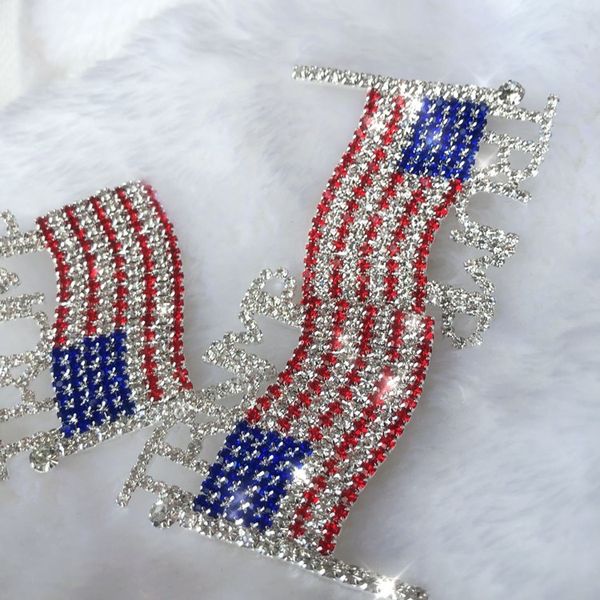 trump brooch pin 2020 artificial diamond american flag brooch patriotic republican campaign pin party favor brooch t2i51259
trump brooch pin 2020 artificial diamond american flag brooch patriotic republican campaign pin party favor brooch t2i51259
