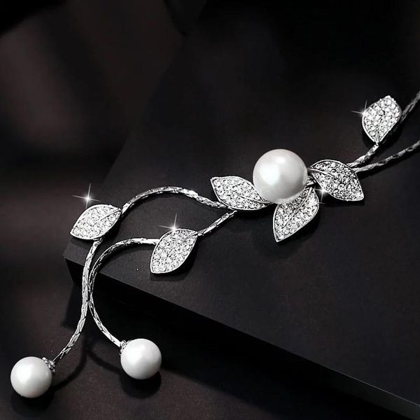 classic korean fashion diamond necklace leaf pearl long pendant necklace women creative necklace neck jewelry wholesale, Silver
classic korean fashion diamond necklace leaf pearl long pendant necklace women creative necklace neck jewelry wholesale, Silver