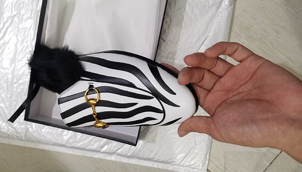 zebra slippers with hair cowhide leather with box classic fashion black rabbit hair slippers form woman
zebra slippers with hair cowhide leather with box classic fashion black rabbit hair slippers form woman