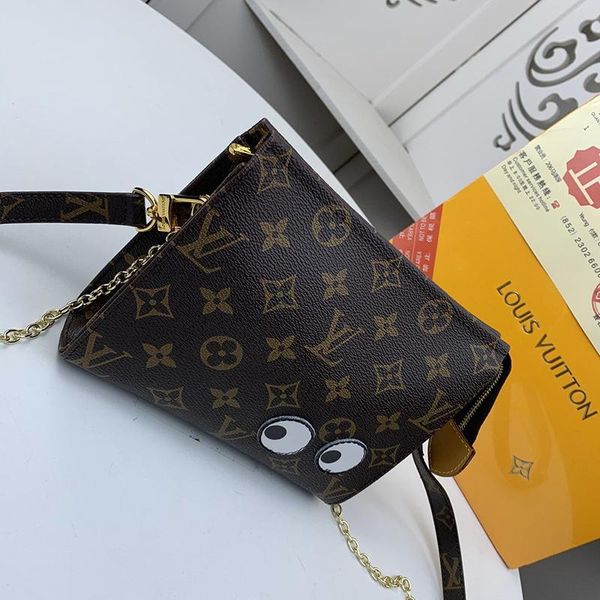 drop ship womens crossbody bag classic style ladies clutch bags leather envelope bags clutch bag luxury clutches handbag with origin box
drop ship womens crossbody bag classic style ladies clutch bags leather envelope bags clutch bag luxury clutches handbag with origin box