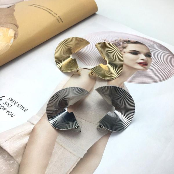 stud trendy punk spiral alloy earrings women vintage metal statement golden silver color jewelry uken
stud trendy punk spiral alloy earrings women vintage metal statement golden silver color jewelry uken