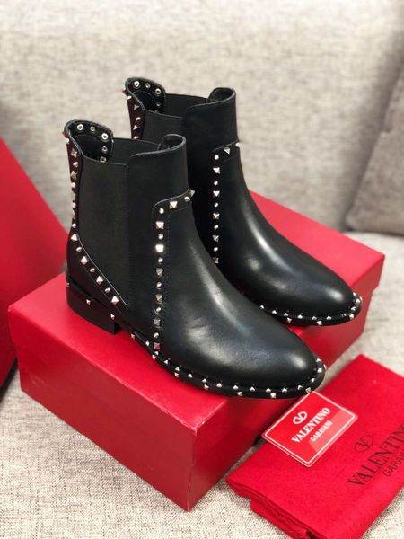 2020f fashion long boots leather patent leather trend martin boots calf leather rivet boots black lace combat boots, with box us4-10
2020f fashion long boots leather patent leather trend martin boots calf leather rivet boots black lace combat boots, with box us4-10