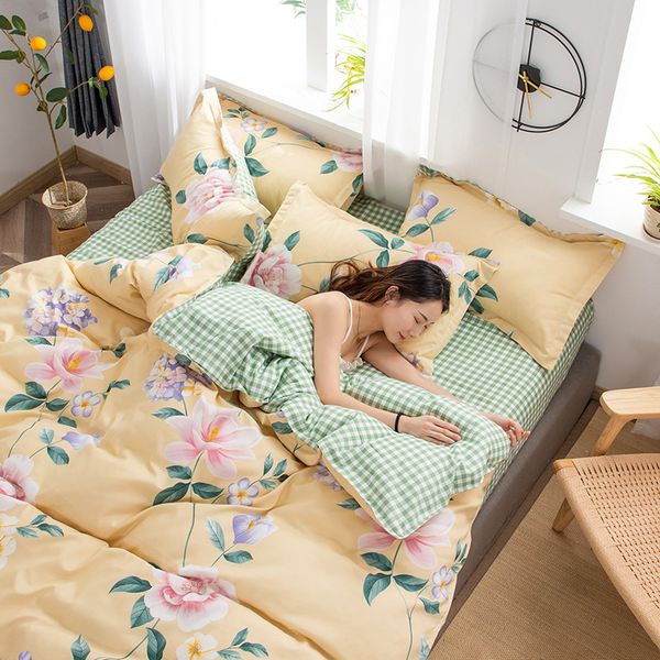 bedding set luxury flowers duvet cover set lucky clovers and plaid reversible bed linen luxury home textile
bedding set luxury flowers duvet cover set lucky clovers and plaid reversible bed linen luxury home textile