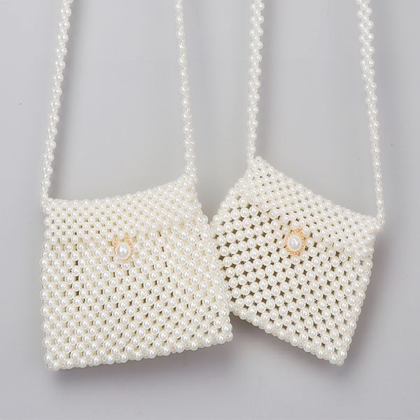 handmade beaded dumplings pearl bag woven korean version of the small pockets shoulder diagonal phone female clutch coin purse
handmade beaded dumplings pearl bag woven korean version of the small pockets shoulder diagonal phone female clutch coin purse