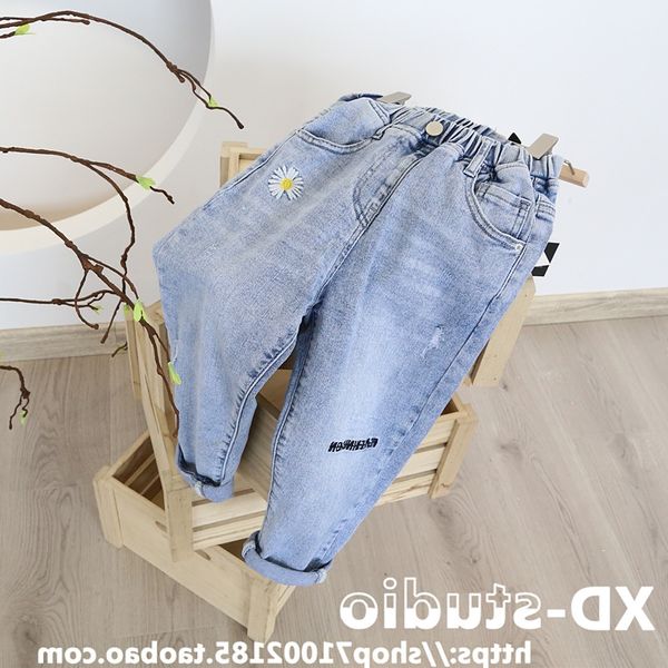 17lvn boys' and girls' wild chrysanthemum embroidery jeans 20 summer new jeans pants embroidered children's pants children�, Blue
17lvn boys' and girls' wild chrysanthemum embroidery jeans 20 summer new jeans pants embroidered children's pants children�, Blue