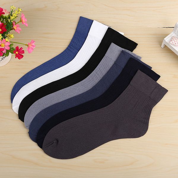 5 pairs of summer men's solid color short tube stockings deodorant business mercerized cool socks male tube stockings, Black
5 pairs of summer men's solid color short tube stockings deodorant business mercerized cool socks male tube stockings, Black