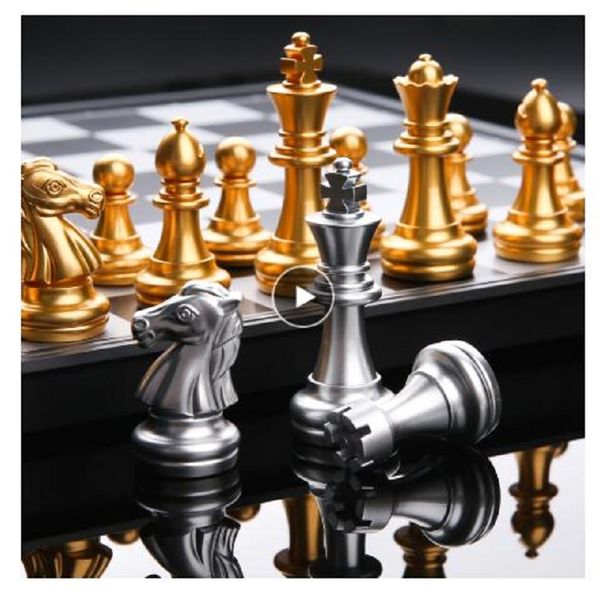 Medieval International Chess Set With Chessboard 32 Gold Silver Chess Games Pieces Magnetic Board Game Chess Figure Sets Checker
